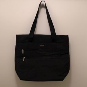 Beautiful Baggallini travel bag
